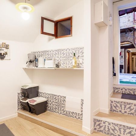 La Casetta Lovely Apartment In Bari Vecchia Luaran gambar